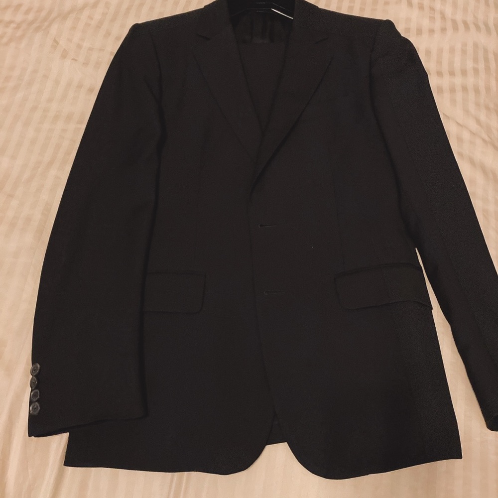 Gucci Suit - Picture 4 of 10
